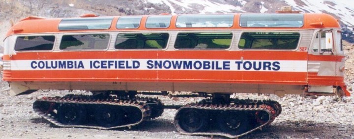 snow-bus.jpg